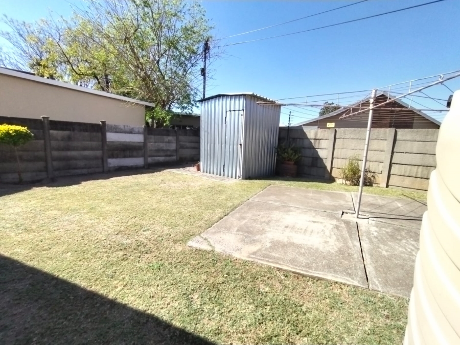 3 Bedroom Property for Sale in Protea Park North West